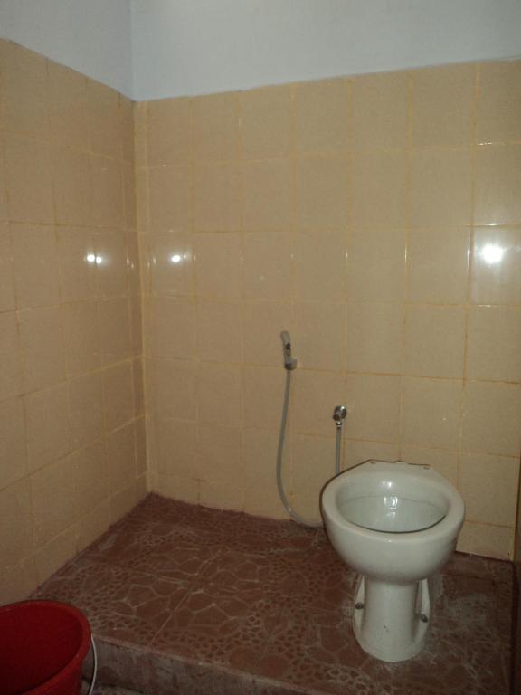 Hotel Sentral Pabean Buleleng Exteriör bild